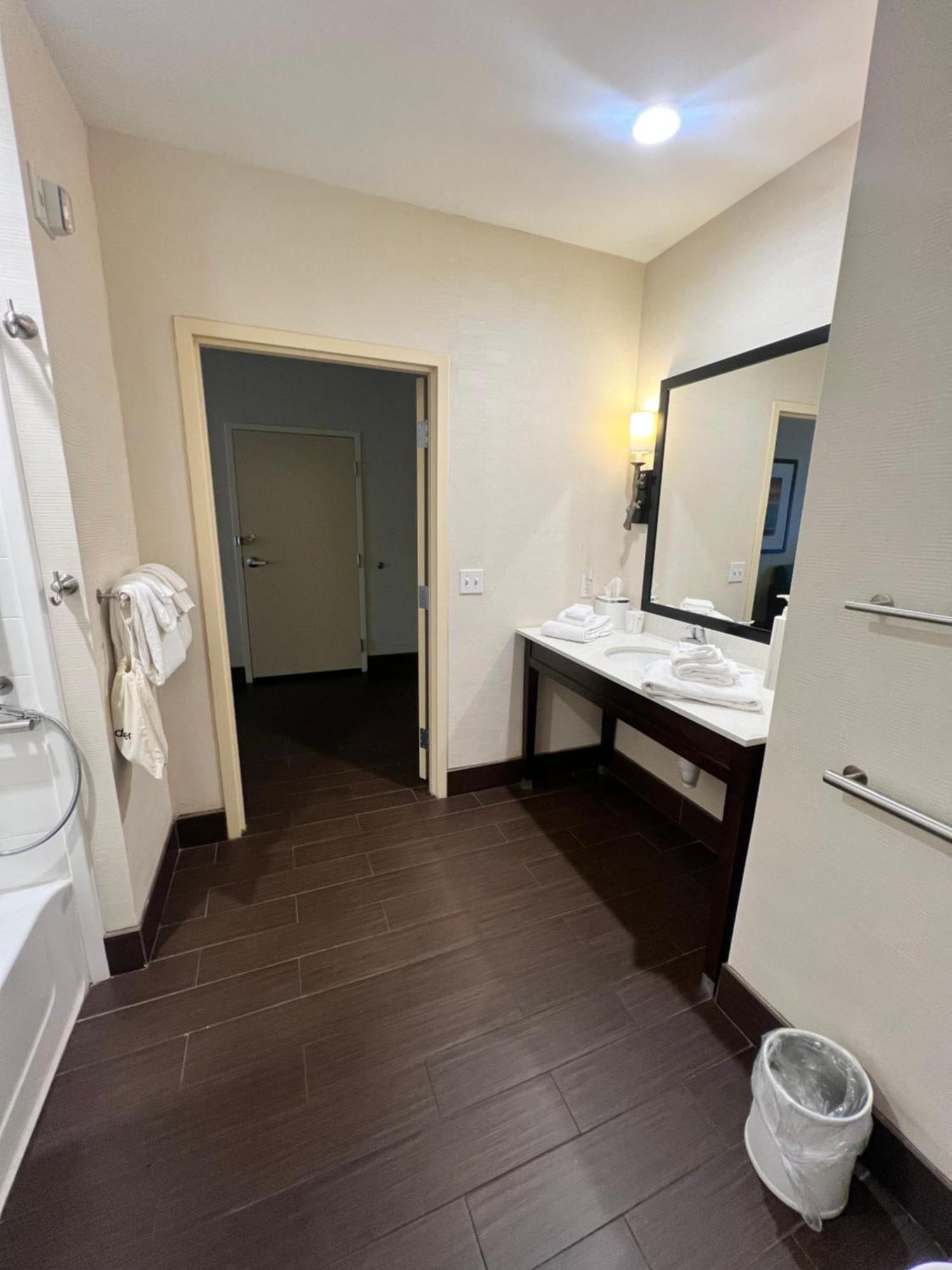 Hampton Inn & Suites Stroudsburg Bartonsville Poconos Esterno foto