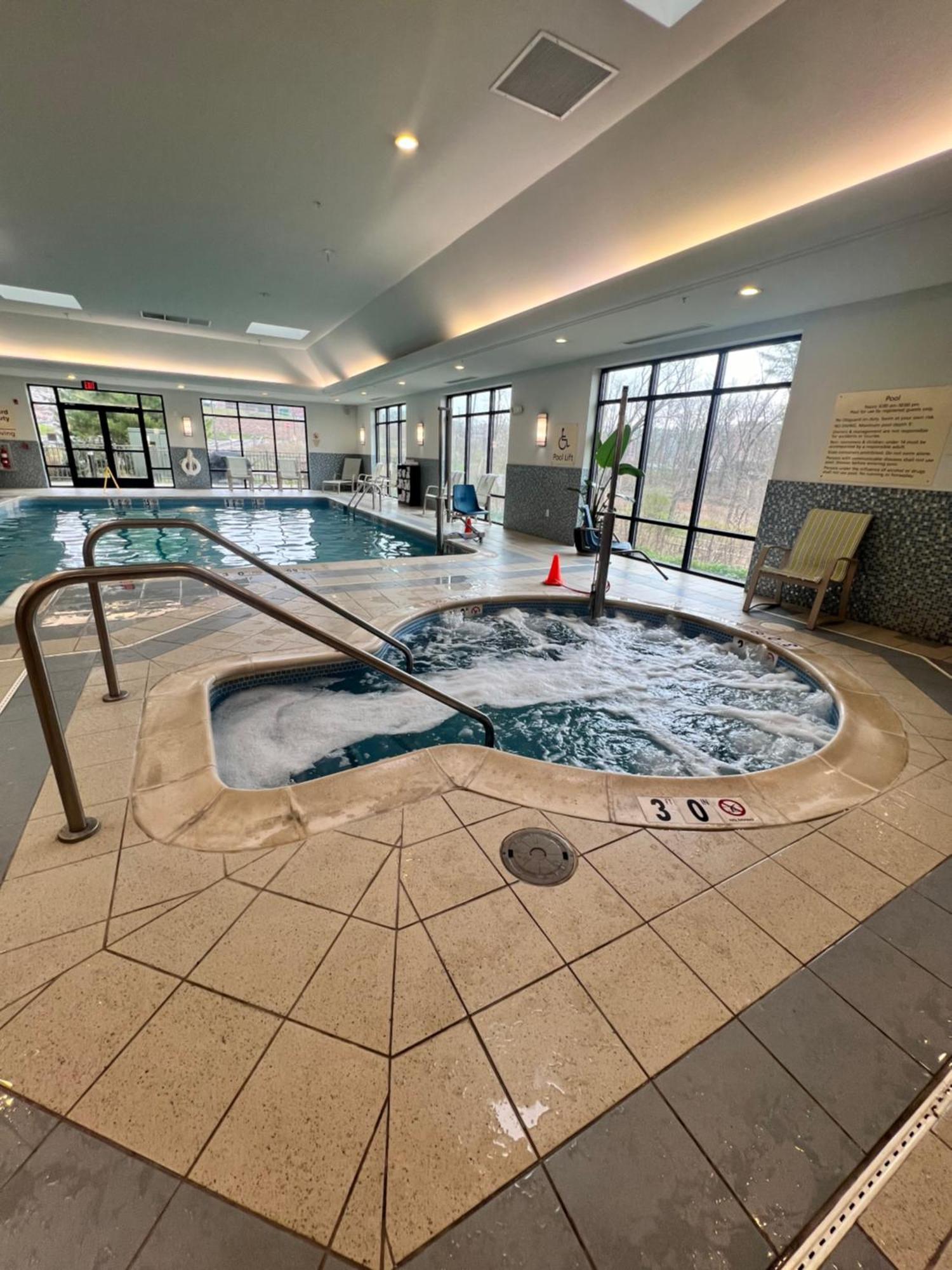 Hampton Inn & Suites Stroudsburg Bartonsville Poconos Esterno foto